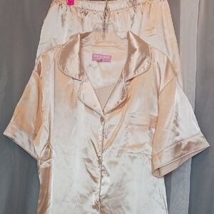 Elegant Cream Satin Shortie Pajama Set By Love To Sleep - Size M